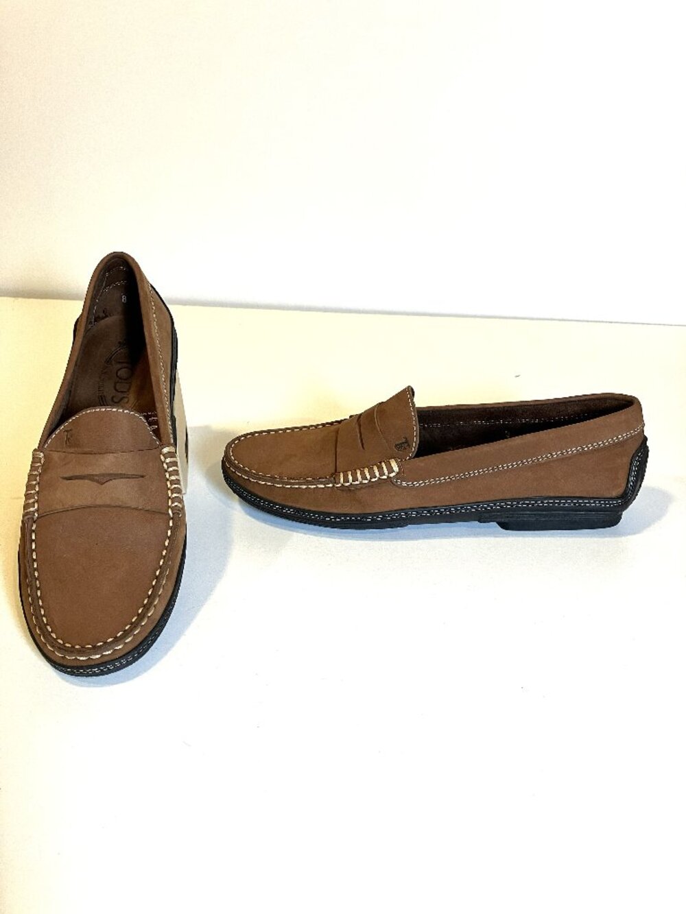 TOD'S Nubuck Brown Suede Leather Loafers.  Unisex/Womens Size 8.  New.
